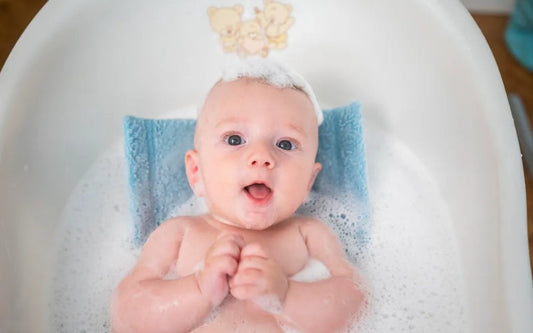 Baby Bath Time Step-by-Step Guide: Safe & Stress-Free Tips for New Parents