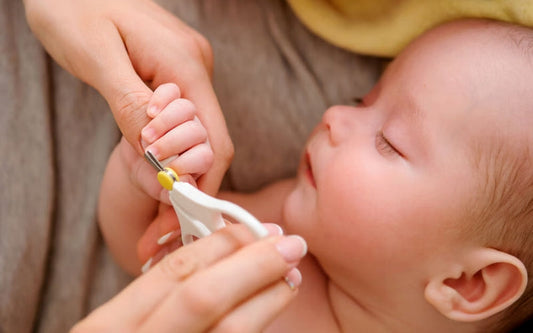 Baby Nail Trimming Guide: How to Safely Trim Your Baby’s Nails