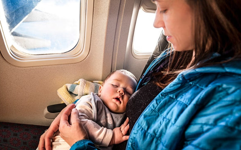 Baby Travel Tips for the Holiday Season: A Parent’s Guide