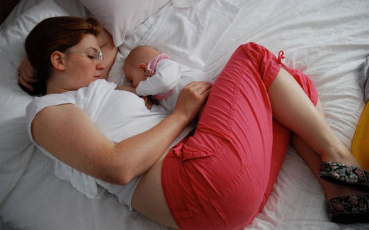 Co-Sleeping with a Breastfed Baby: What to Know for Safe, Restful Nights