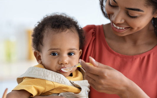 How to Introduce Solid Foods for Babies: A Complete Guide for Parents