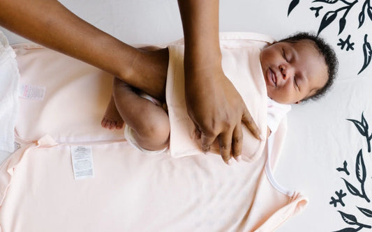 How to Swaddle a Newborn Correctly: Step-by-Step Guide