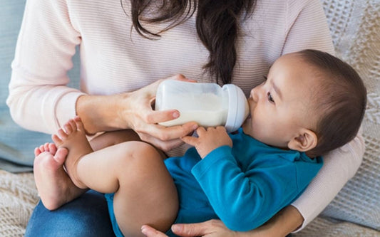 How to Transition from Breastmilk/Formula to Whole Milk: A Gentle Guide for Parents