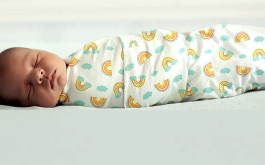Swaddling Guide: Benefits, Safety Tips & When to Stop
