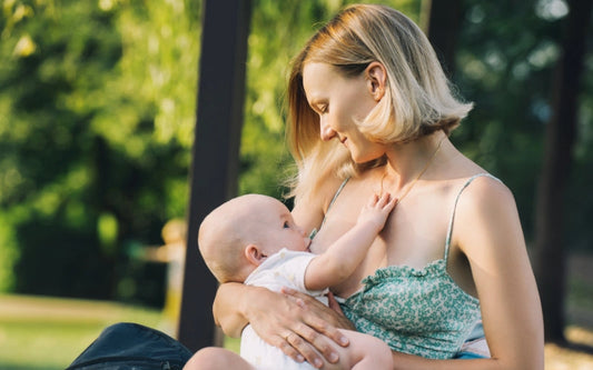 Tips for Breastfeeding in Public with Confidence