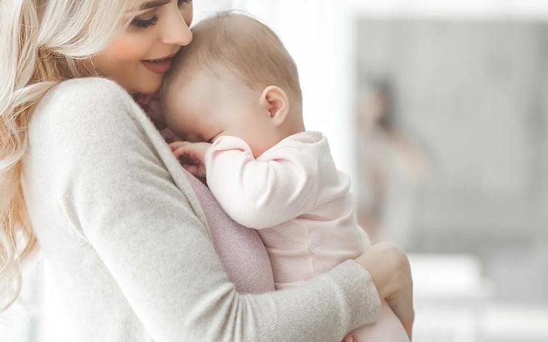 What to Do When Baby Only Wants Mom: Comforting Tips for Tired Parents