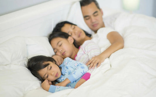 When Should You Stop Co-Sleeping? Age-by-Age Breakdown for Parents